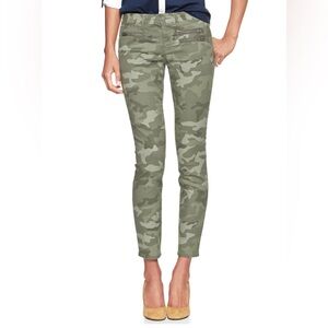 Like new Gap always skinny camo jeans, size 29 tall